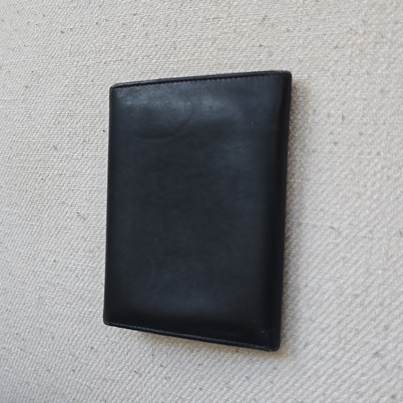 Prada leather wallet - Picture 2 of 9